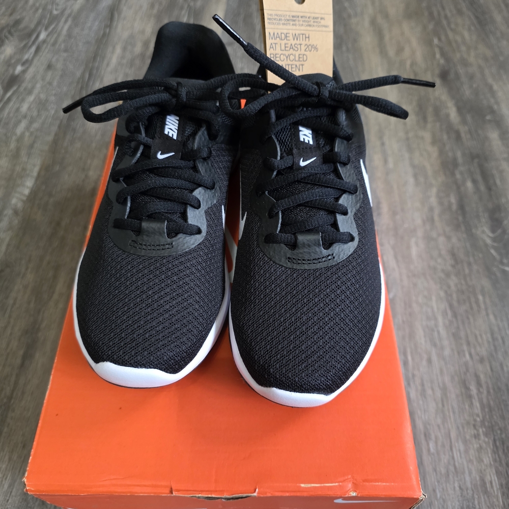 Nike Womens Revolution 6 Black Athletic Sneakers
